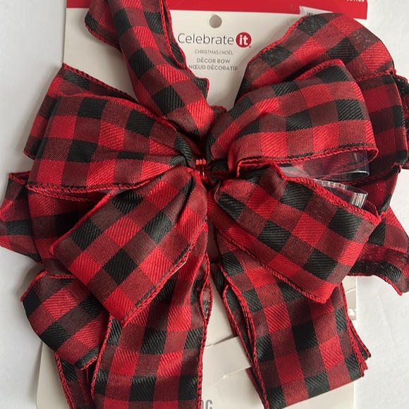 Red Black Buffalo Plaid Bow with Ribbon Streamers NWT Decor Bow - Picture 7 of 7